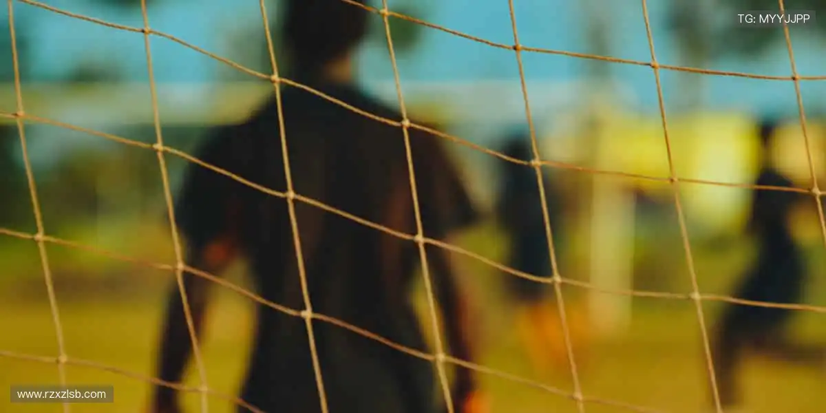 ⚽️ 绿茵激战，等你来见证奇迹！